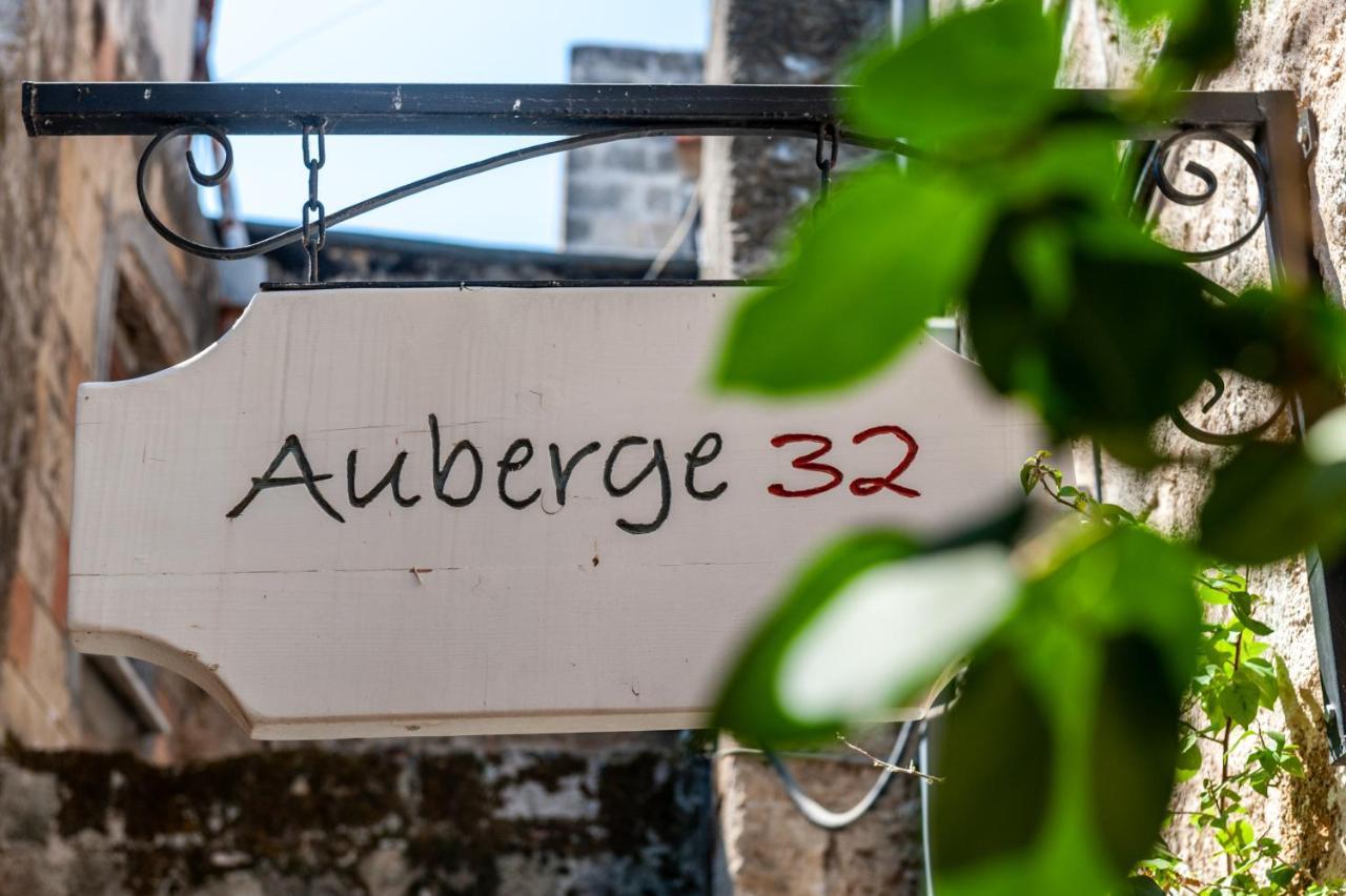 Auberge 32 Old Town Rhodes City 外观 照片