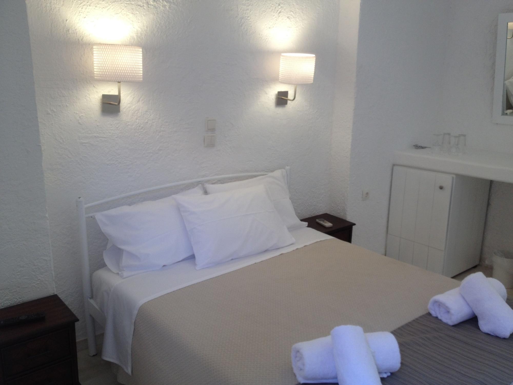 Auberge 32 Old Town Rhodes City 外观 照片