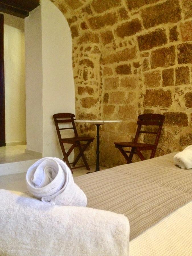 Auberge 32 Old Town Rhodes City 外观 照片