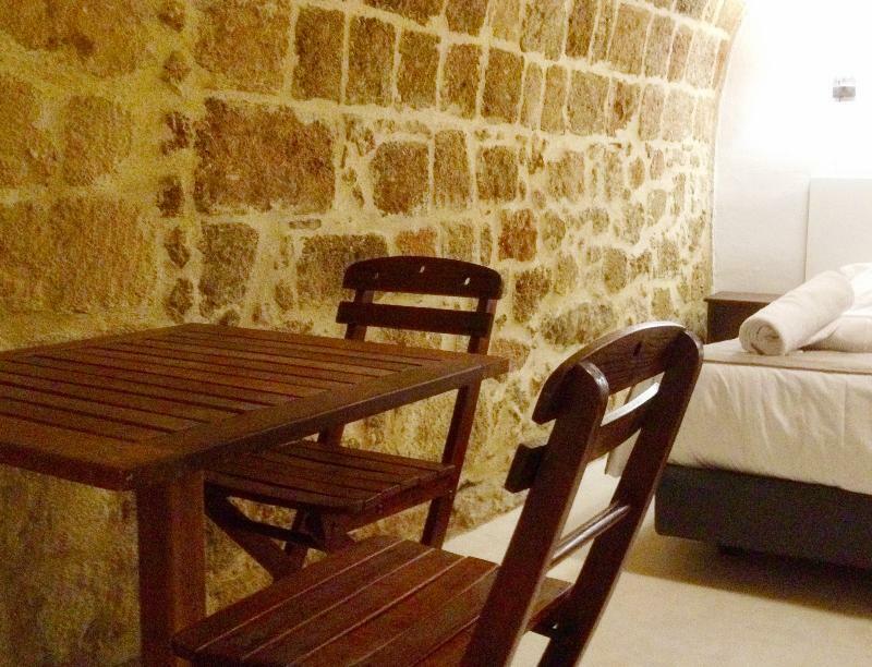 Auberge 32 Old Town Rhodes City 外观 照片
